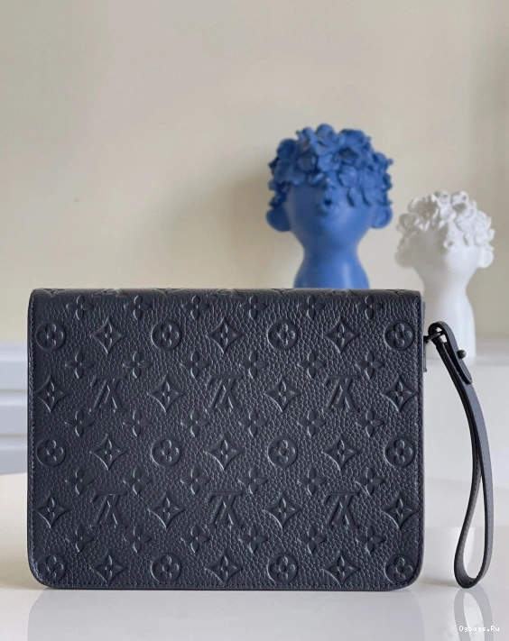 LOUIS POUCH S A4 LOCK VUITTON 0227